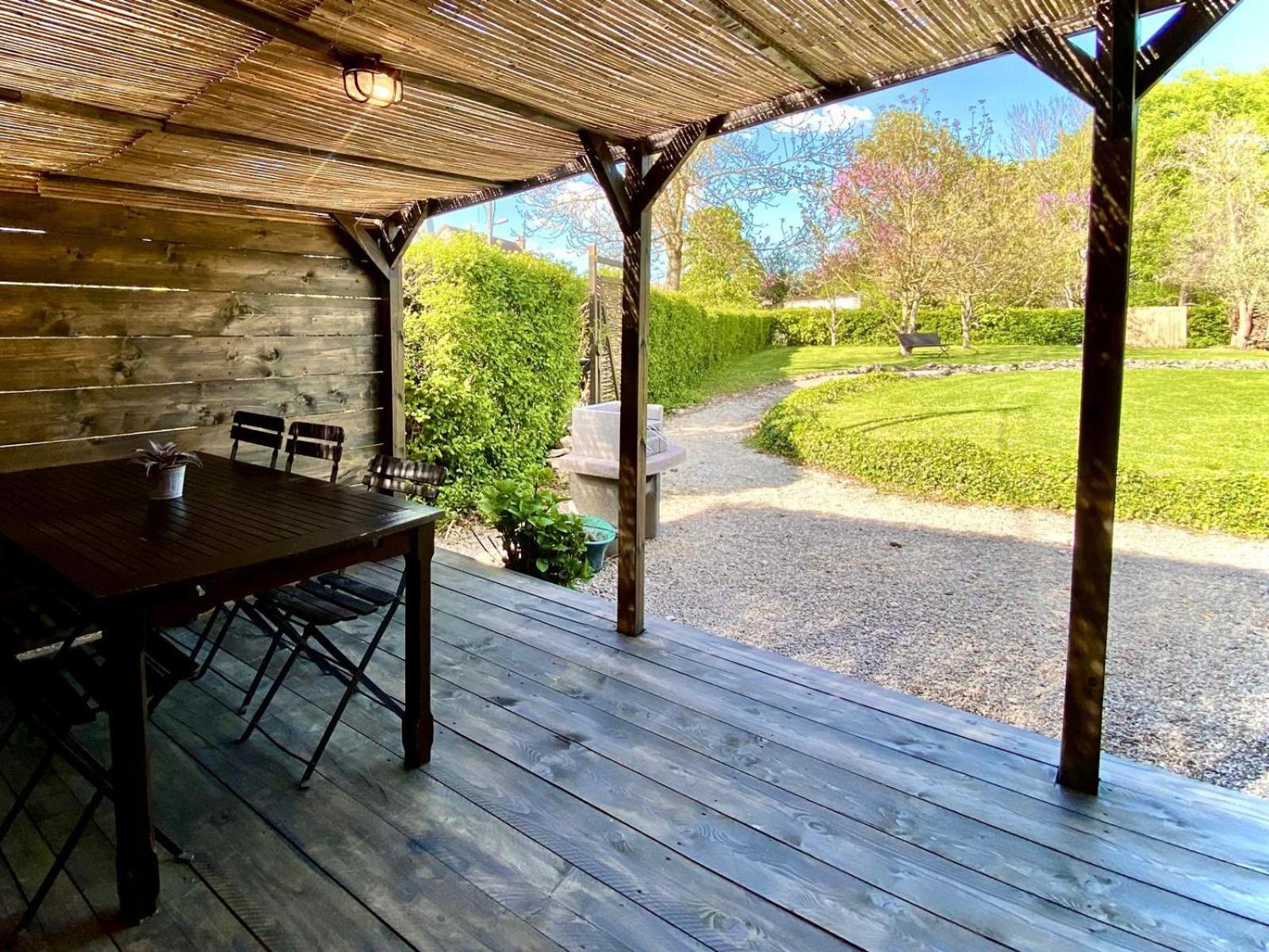 Gite Et Studios Les Barongeres Farges-les-Chalon Экстерьер фото