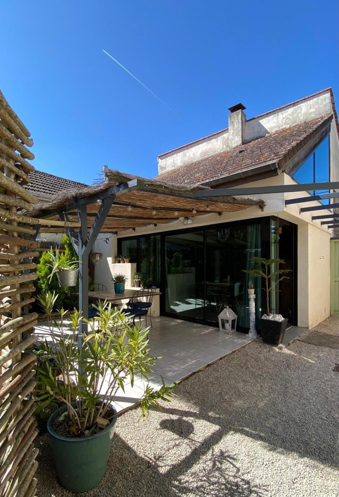 Gite Et Studios Les Barongeres Farges-les-Chalon Экстерьер фото