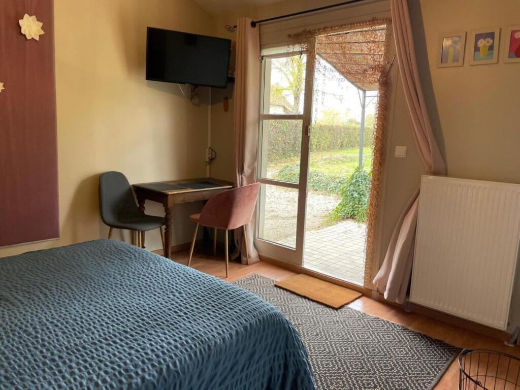 Gite Et Studios Les Barongeres Farges-les-Chalon Экстерьер фото
